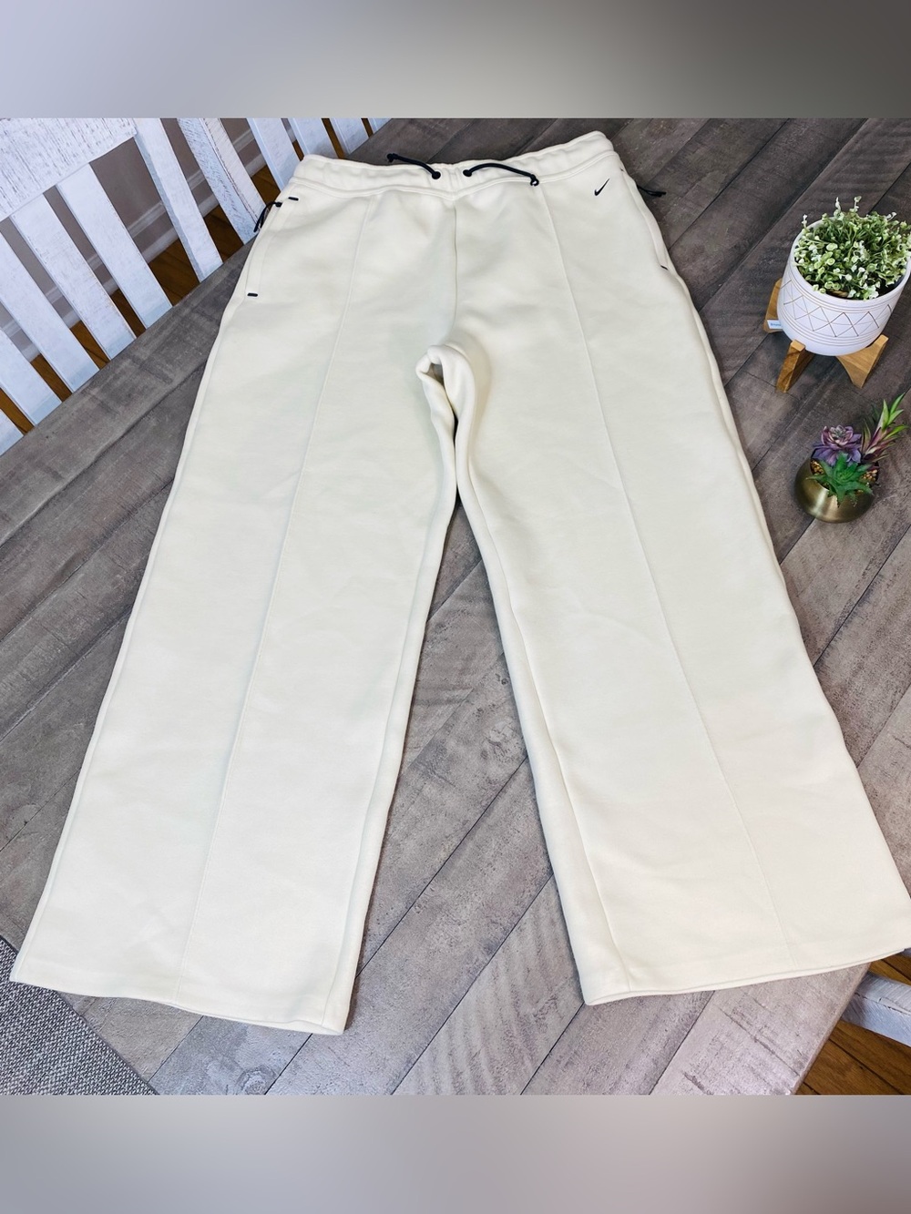 Nike Tech Fleece Wide-Leg Stacked Length Pants Men's Beige Cream Large